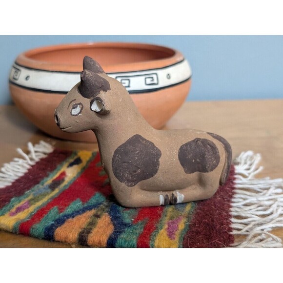 Vintage Peru Pottery Cow Figurine, Clay Native Folk Art, Southwestern Decor - Picture 5 of 9